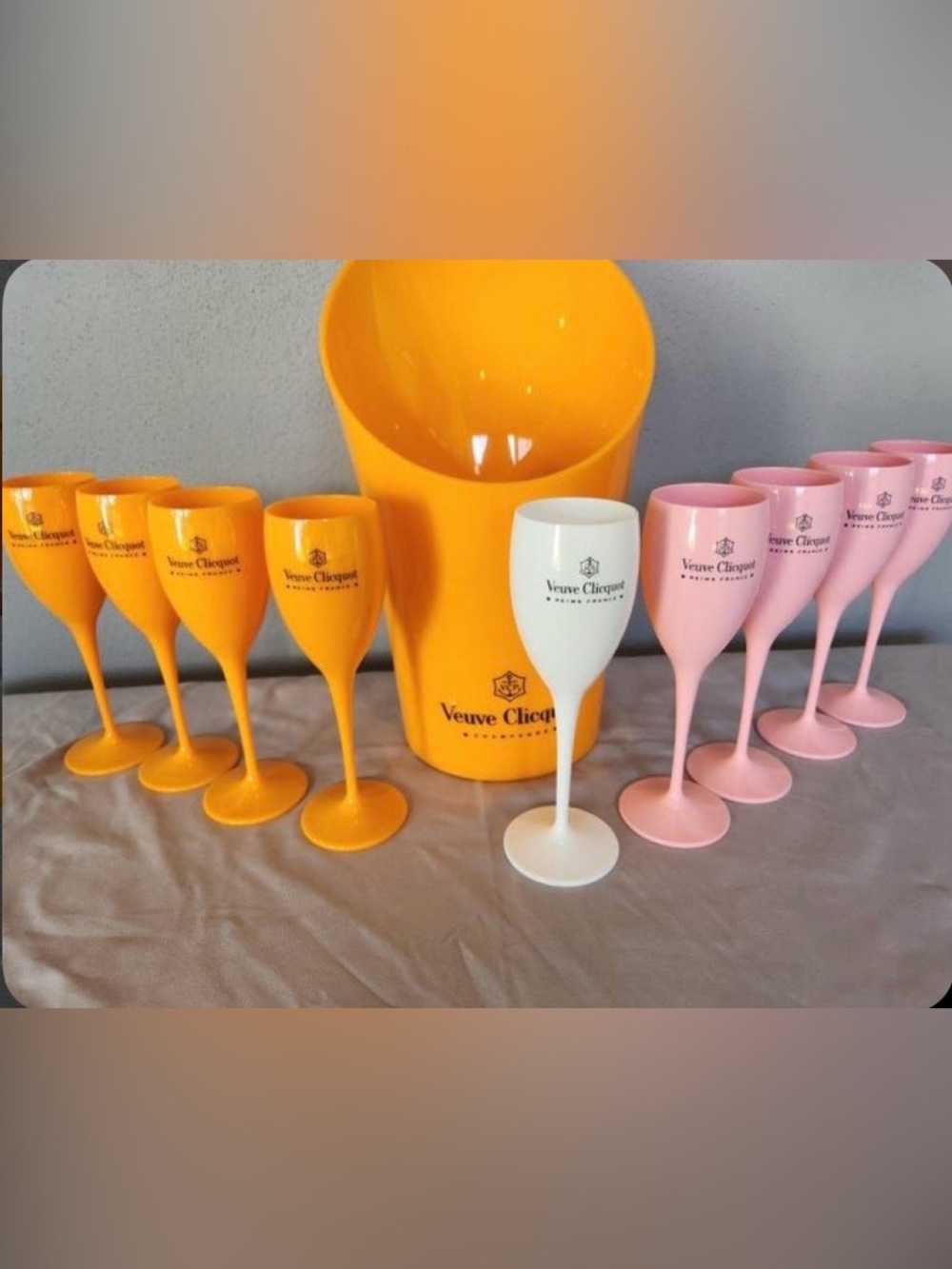 NIB Veuve Cliquot Bachelorette Champagne Glass & Ice Bucket Set